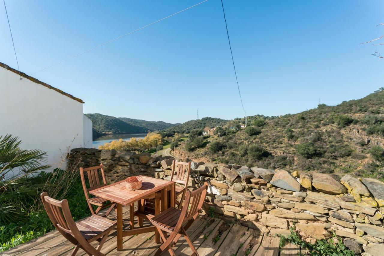 Casa De Las Letrinas Baja, 2 Habt 5 Mas 1 Pers Max Chimenea Con Horno Puerto de la Laja Exterior photo